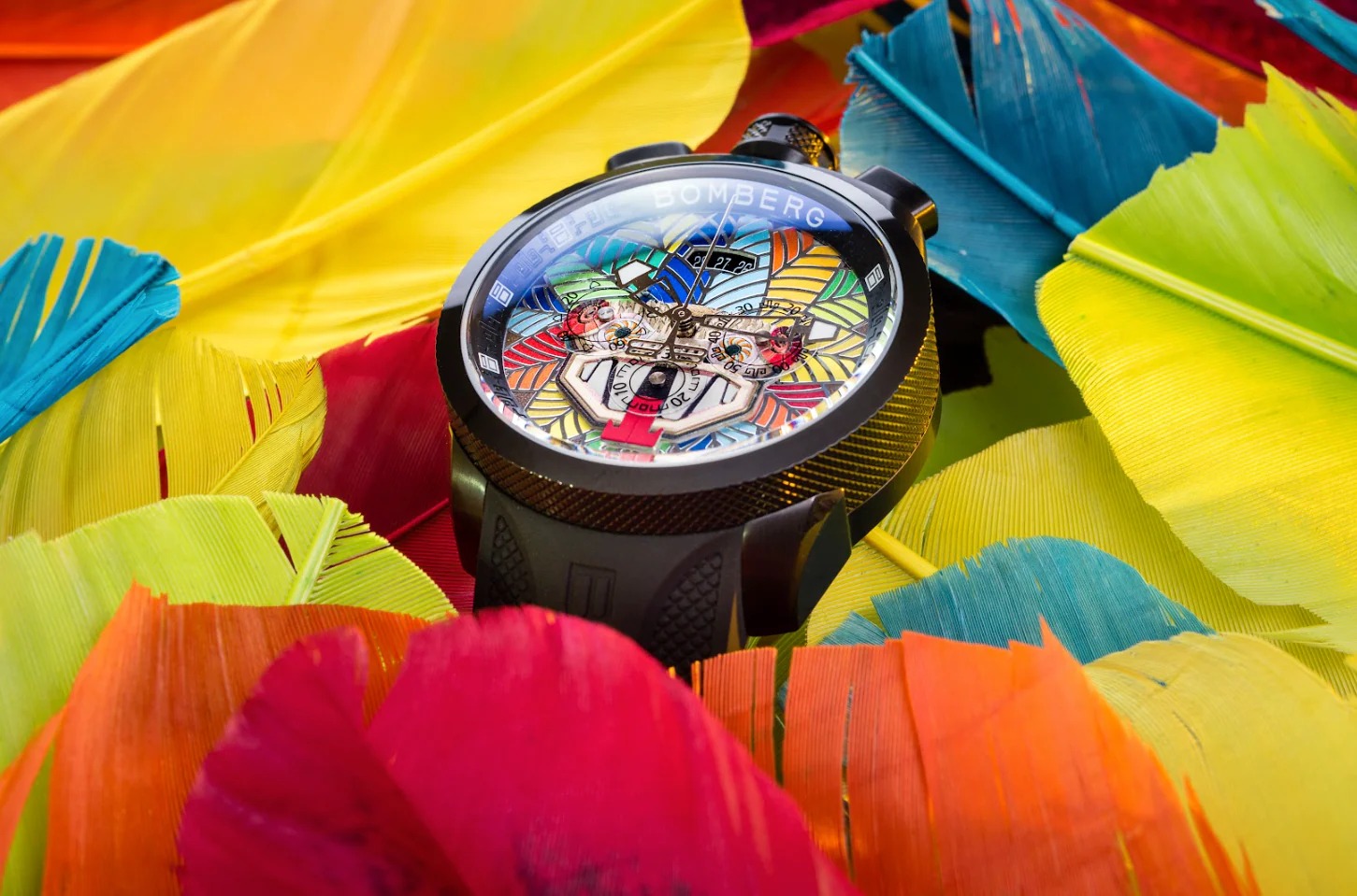BOMBERG — История